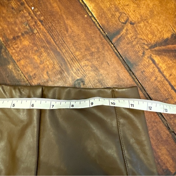 LYSSE Faux Leather Leggings size small - Picture 4 of 6